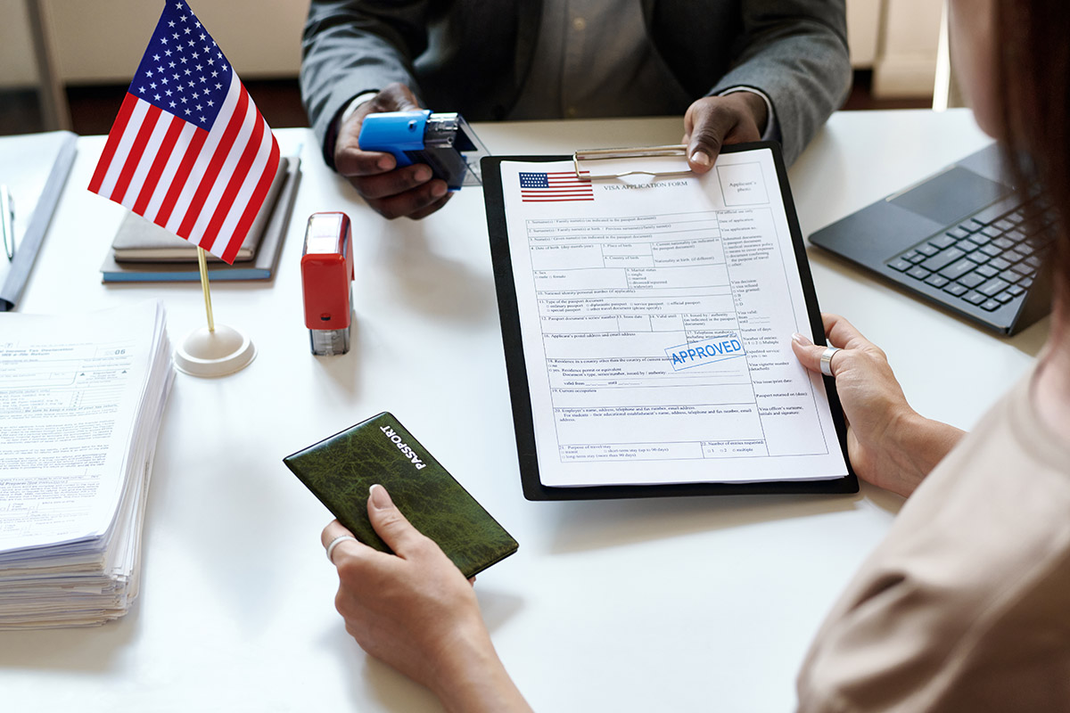 美国公民及移民服务局(USCIS)处理各种移民和非移民表格的时间趋势
